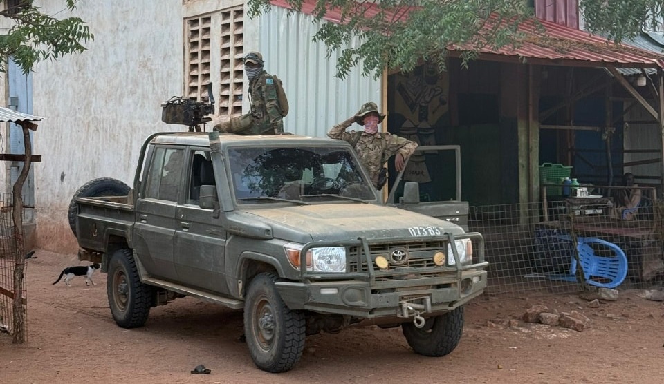 Danab oo ku sugan Leego.jpg